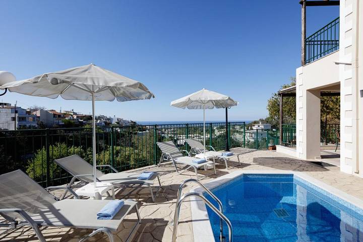 Villa per 6 persone, con panorama e piscina nonché giardino - 1