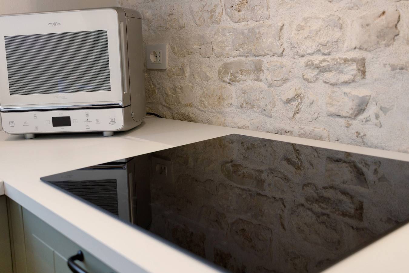 Appartamento intero, Suite con Terrazza Privata, Wi-Fi e Aria Condizionata in Gioia del Colle, Provincia di Bari