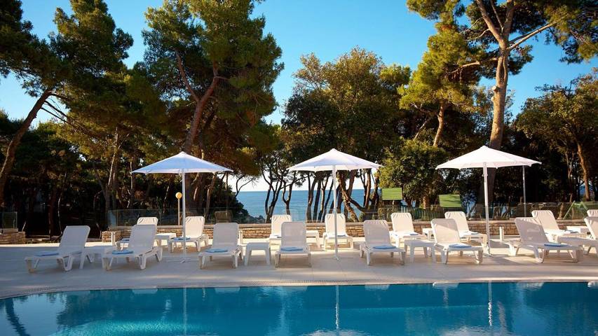 Hôtel pour 2 personnes, avec Terrasse et Jardin ainsi que Piscine et Sauna