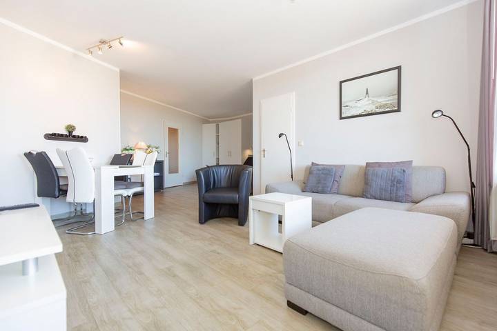 Ferienwohnung für 4 Personen, mit Balkon und Sauna in Döse