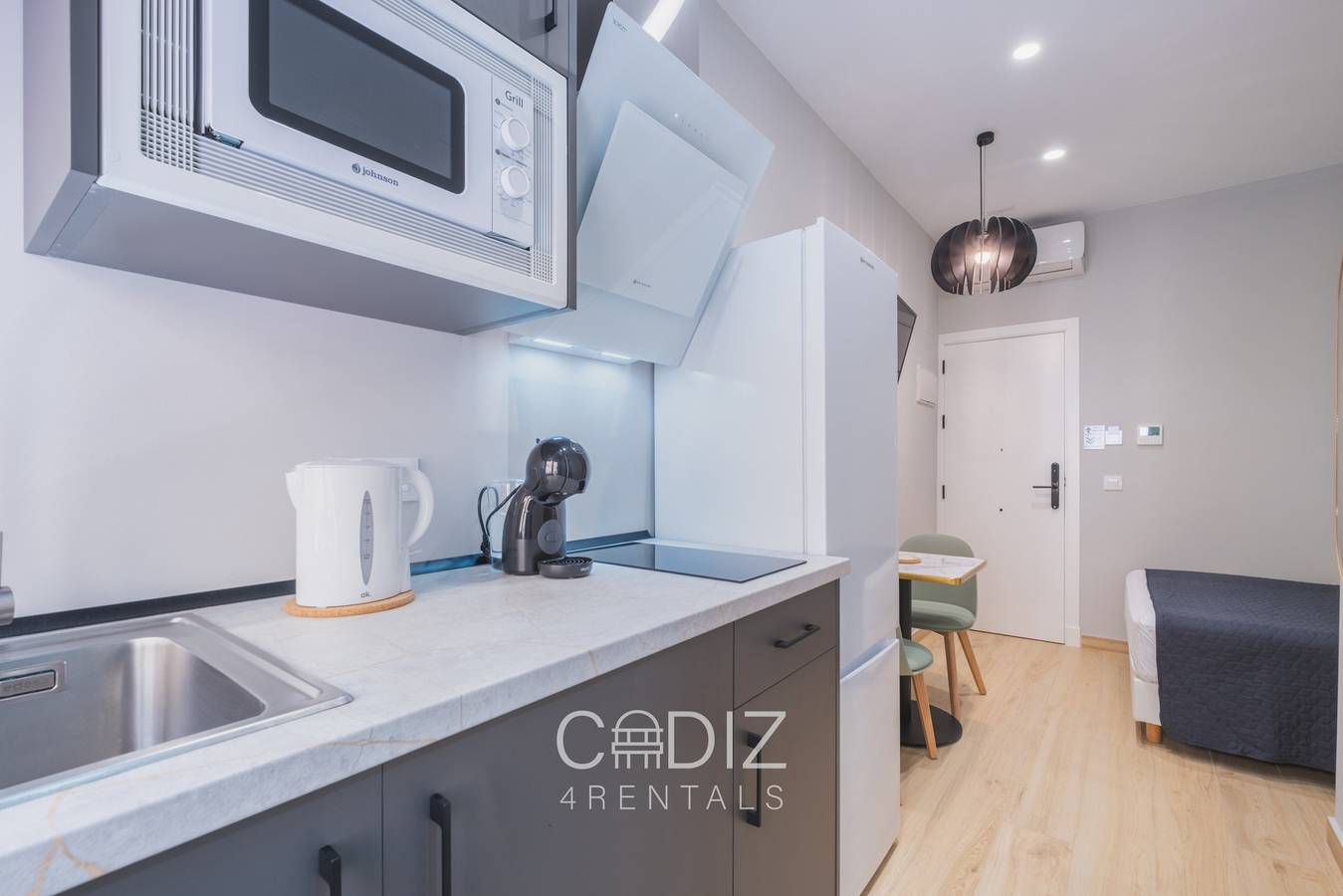 Estudio entero, Estudio Doble Economico - Coral Zahara Suites by Cadiz4Rentals in Playa Zahara de los Atunes, Barbate