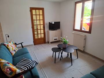 Maison De Vacances pour 5 Personnes dans Chambon-sur-Voueize, Région d'Aubussargues, Photo 1