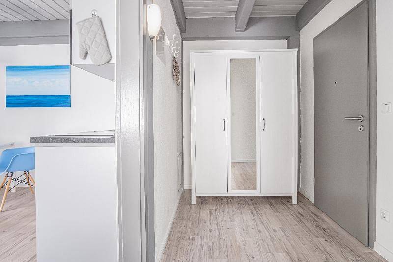 Entire apartment, Ferienwohnung 'Säbelschnäbler' mit Balkon für entspannte Auszeiten in Pellworm, North Frisian Islands