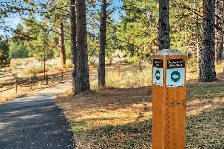 Vacation rental for 6 people, with hot tub and balcony, with pets in Bend