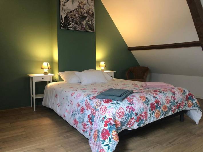 Gîte pour 6 personnes, avec jardin et jacuzzi à Blosville