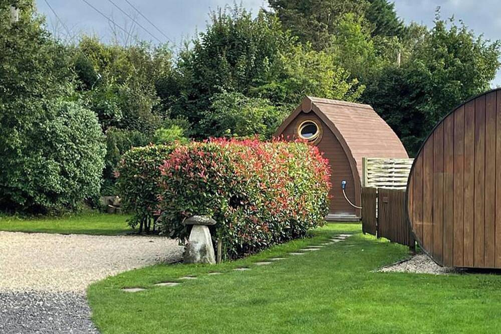 Glamping Pod - Sleeps 2 - Parking in Wiltshire