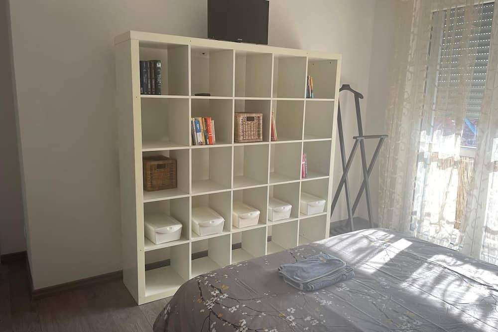 Ganze Wohnung, 3 Bedroom Apartment in Novara in Novara, Novara Provinz