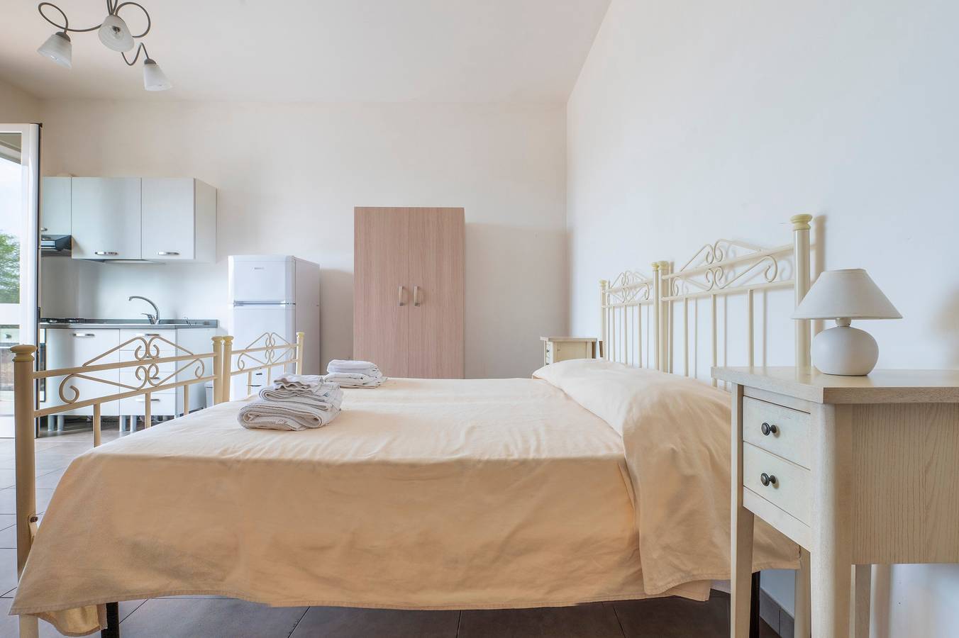 Apartamento inteiro, Apartamento 'Muma 2' com terraço privado, Wi-Fi e ar condicionado in Otranto, Otranto region
