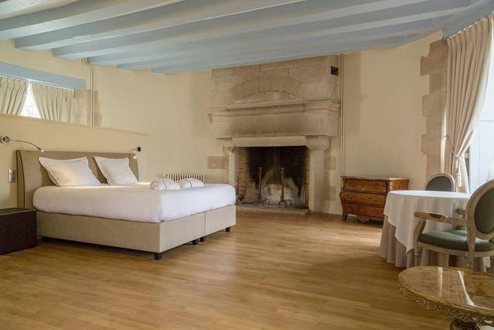 Hôtel pour 4 personnes, avec Terrasse et Jardin ainsi que Piscine et Sauna à Dissay - 4