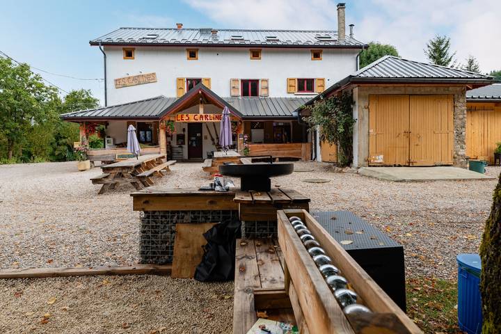 Gîte pour 16 personnes, avec jardin dans le Vercors