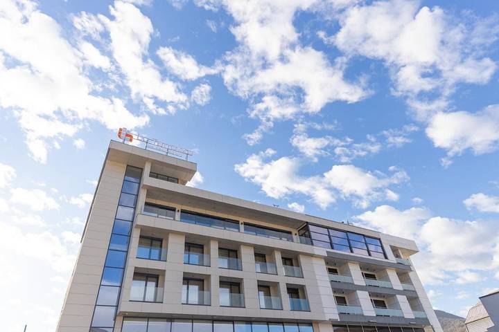 Hotel für 3 Personen, mit Terrasse und Ausblick in Kosovo