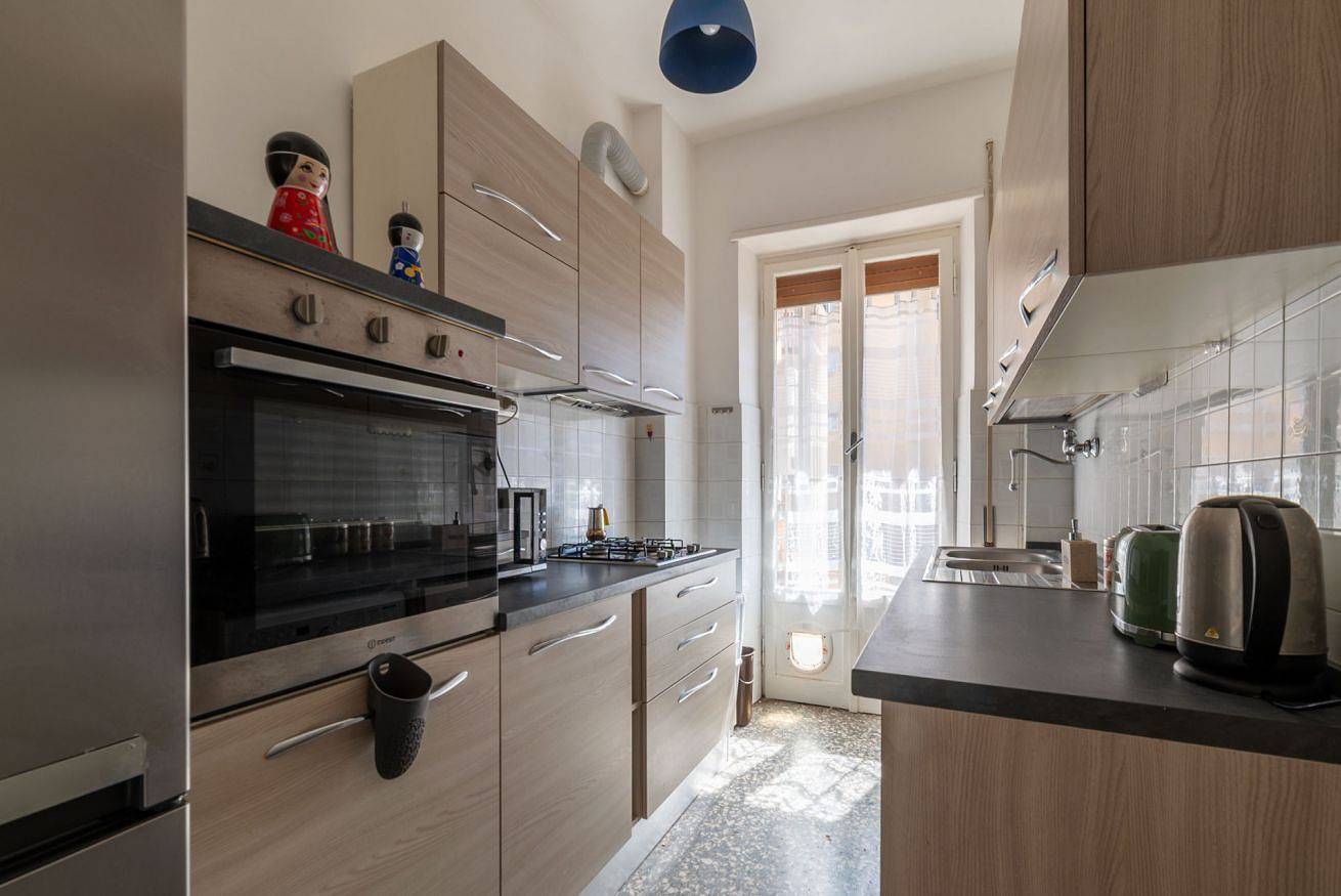 Entire apartment, Guesthost - Bright Balcony Apartment Appiano in Rome, Rome Province
