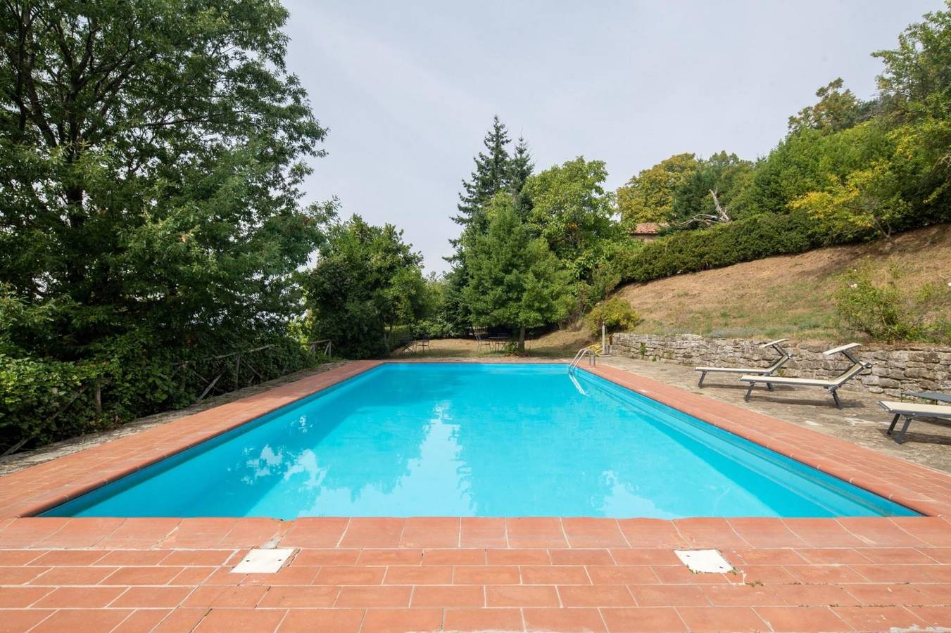 Ancient villa with outbuilding and private pool-Villa Bagnolo in Arezzo Province