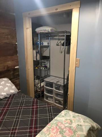 Log Cabin for 4 Guests in Kansas, USA, Picture 2