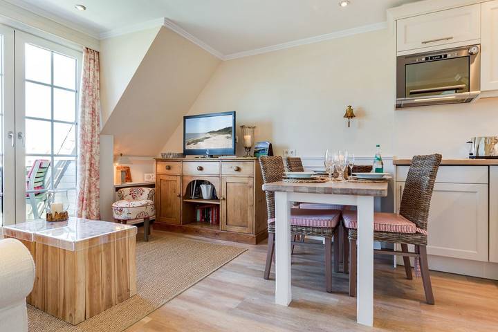 Ganze Wohnung, Unweit der Wenningstedter Promenade liegt das moderne Appartement im Wendinghüs in Nordfriesische Inseln (Schleswig-Holstein) (Schleswig-Holstein), Wenningstedt