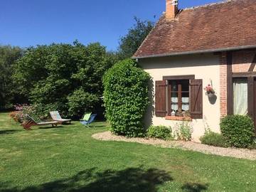Gîte pour 5 personnes, avec jardin ainsi que terrasse et piscine dans le Loir-et-Cher