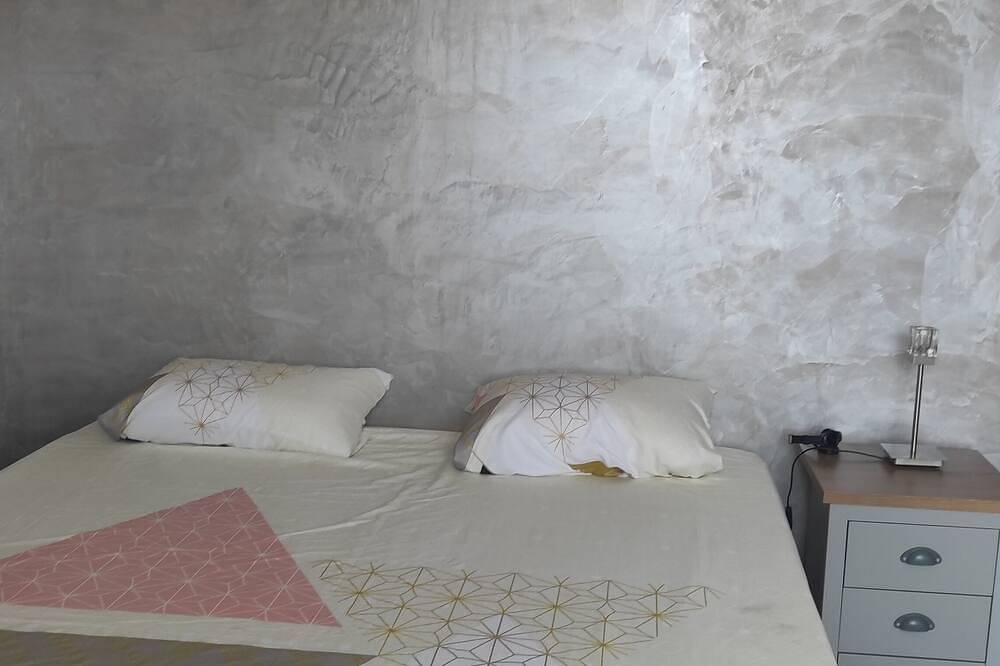 6-bedroom house in quiet subdivision in Colomiers, Haute-Garonne