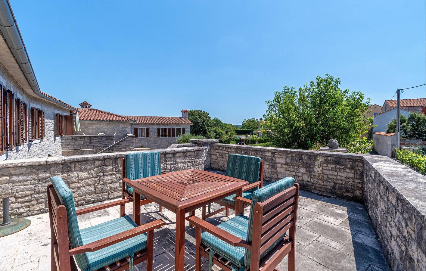 Ganze Ferienwohnung, Ferienwohnung für 6 Personen mit Terrasse in Pazin, Zentralistrien