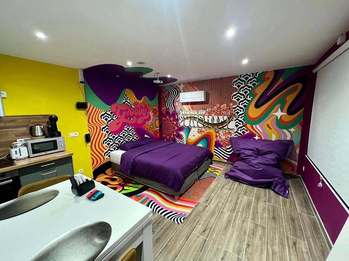 Appartement entier, One-Bedroom Apartment in Mons (Hennegau), Hainaut