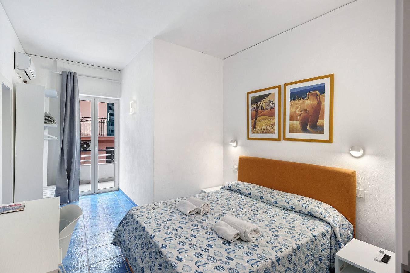 La Vesuviana - Habitación Deluxe 2 con Balcón, Wi-Fi y Aire Acondicionado in Castellammare di Stabia, Sorrento Coast