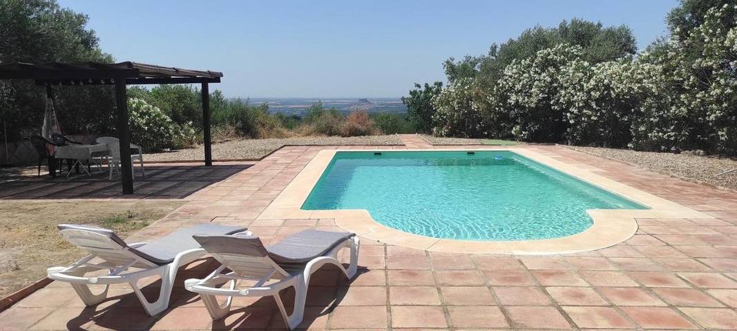 Casa rural para 4 personas, con Terraza y Jardín además de Piscina y Vistas en Almodóvar del Río