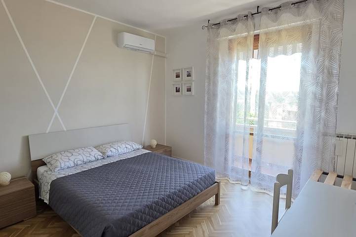 Holiday apartment for 5 people, with balcony - 1