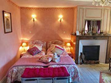 Chambre d’hôte pour 2 personnes, avec jardin et terrasse à Saint-Sauveur-en-Puisaye