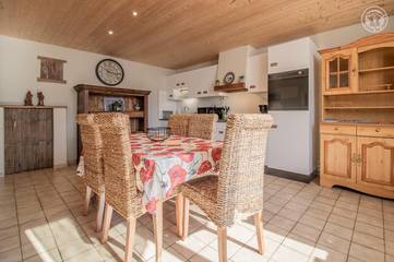 Maison De Vacances pour 4 Personnes dans Ugine, Région d'Albertville, Photo 4