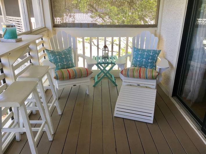 Villa for 4 people, with balcony and pool in South Carolina