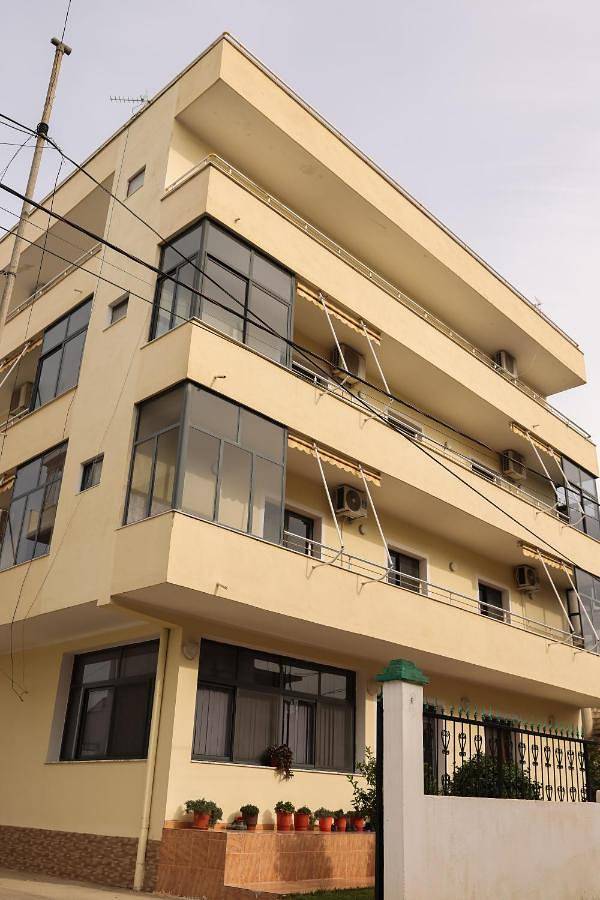 Maison d’hôte pour 3 personnes, avec Balcon et Terrasse à Golem