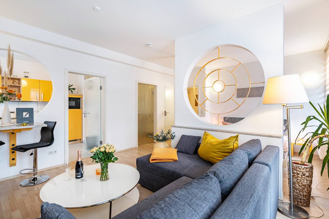 Ganze Wohnung, Ferienwohnung 'City Apart Dresden - 3' mit Wi-Fi in Dresden-Neustadt, Dresden
