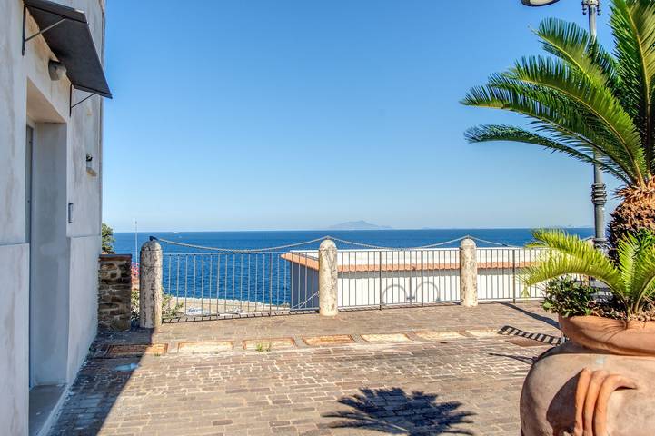 Maison de vacances pour 2 personnes avec balcon in Massa Lubrense, Sorrento Coast