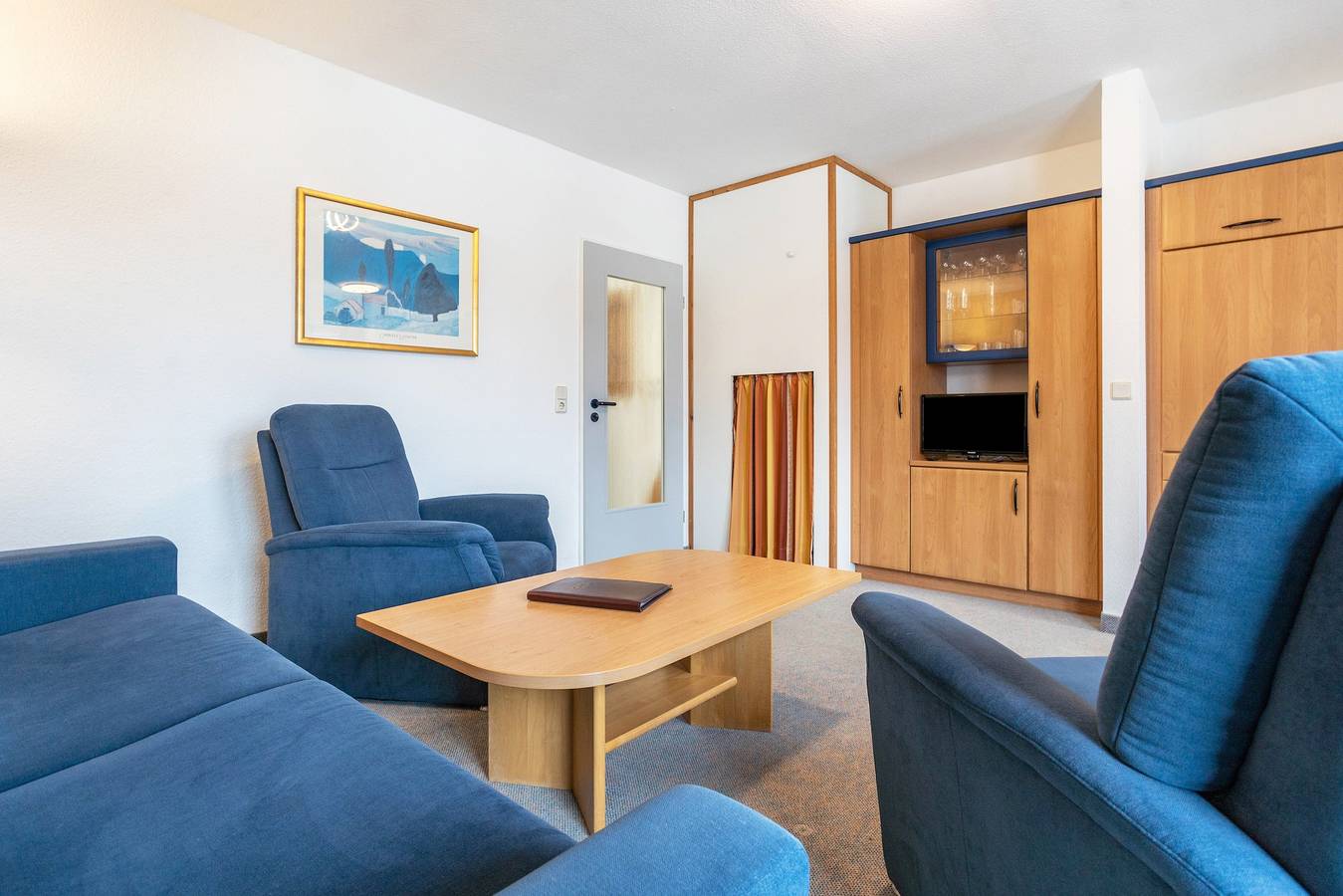 Hel lägenhet, Apartment 'Mais. Ringstr. 21, 3.Og Rechts We58' with Balcony and Wi-Fi in Ostseebad Binz, Binz