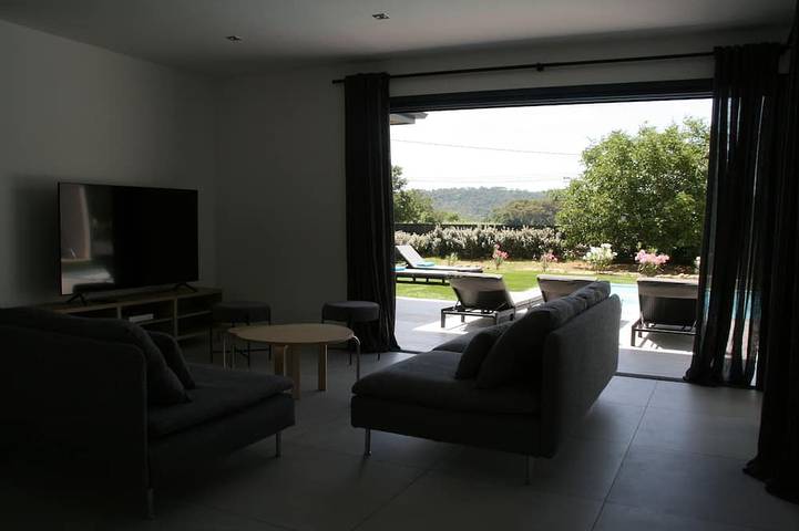 Location de vacances pour 6 personnes, avec terrasse et jardin, animaux acceptés à Figanières - 2