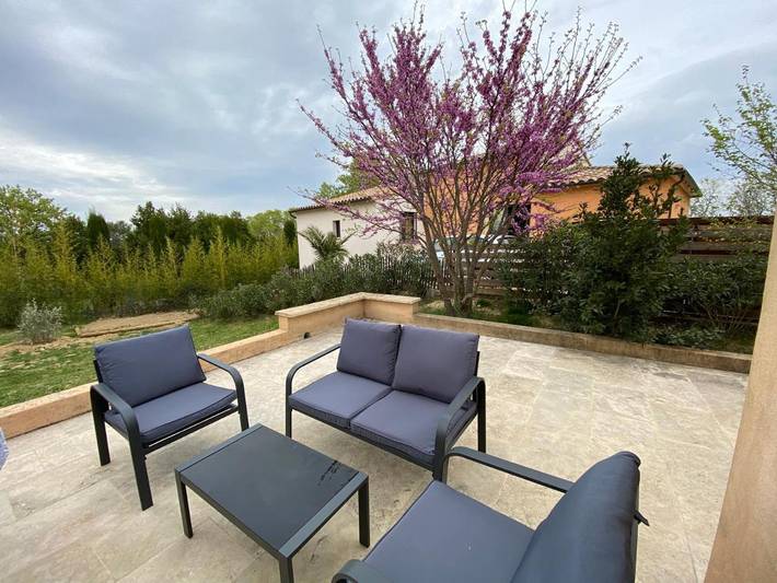 Location de vacances pour 4 personnes, avec vue ainsi que jardin et terrasse à Blauzac - 3