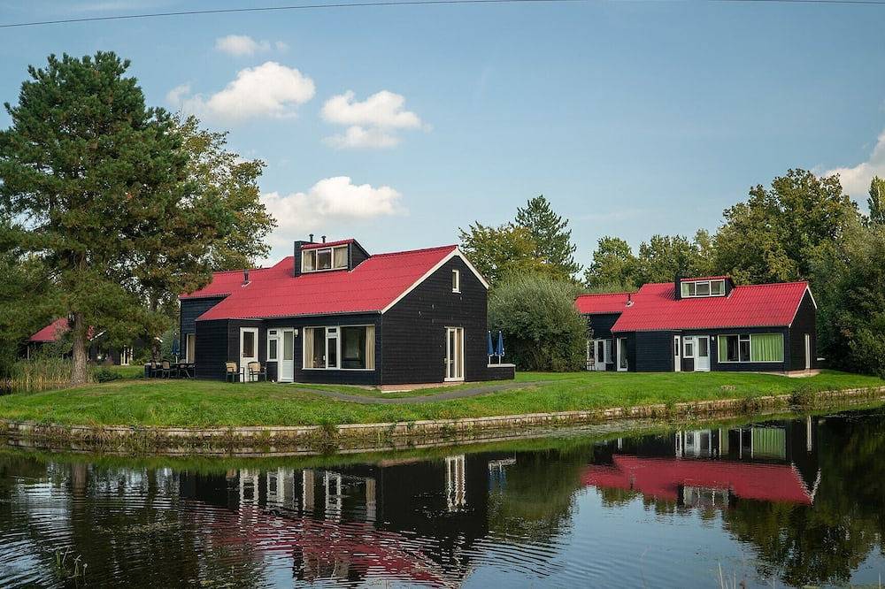 Semi-detached bungalow for 4 persons in Drenthe
