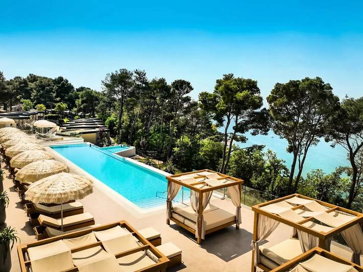 Wohnwagen für 4 Personen, mit Terrasse und Pool in Umag und Umgebung - 2
