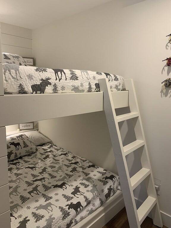 Ganze Wohnung, Stardust - Stag Suite 1 Schlafzimmer / Nische mit benutzerdefinierten Doppelstockbetten in Silver Star