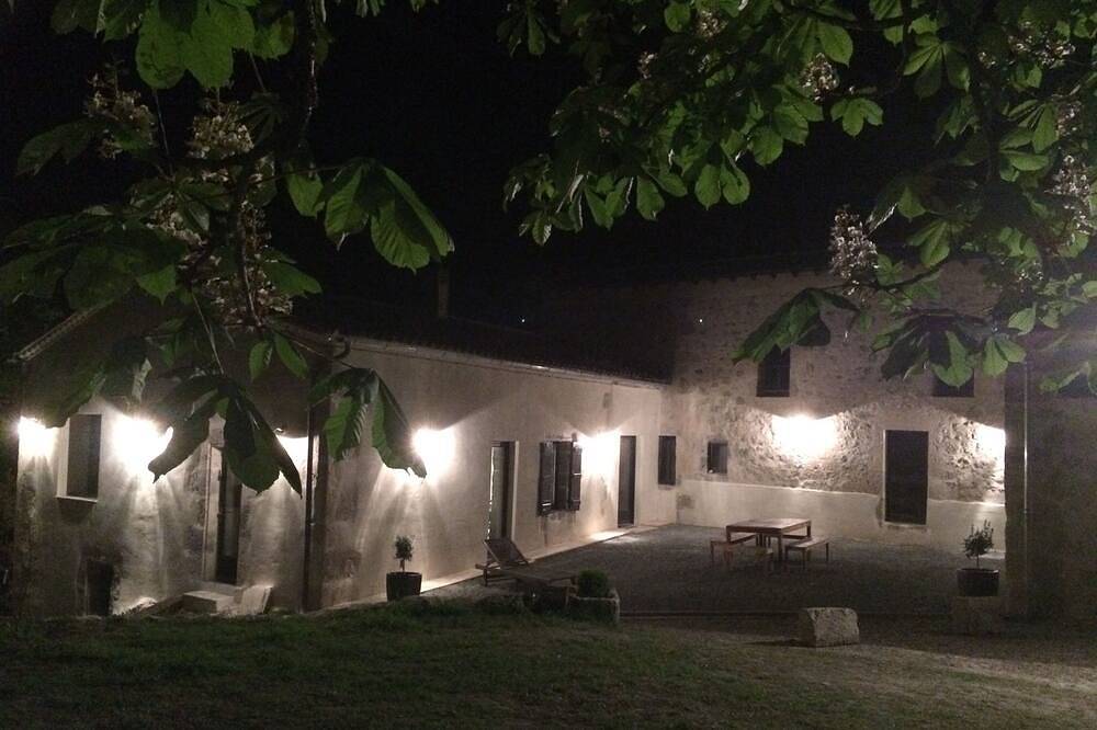 Charming family home with swimming pool in peaceful Gascony in Nérac, Région de Nérac