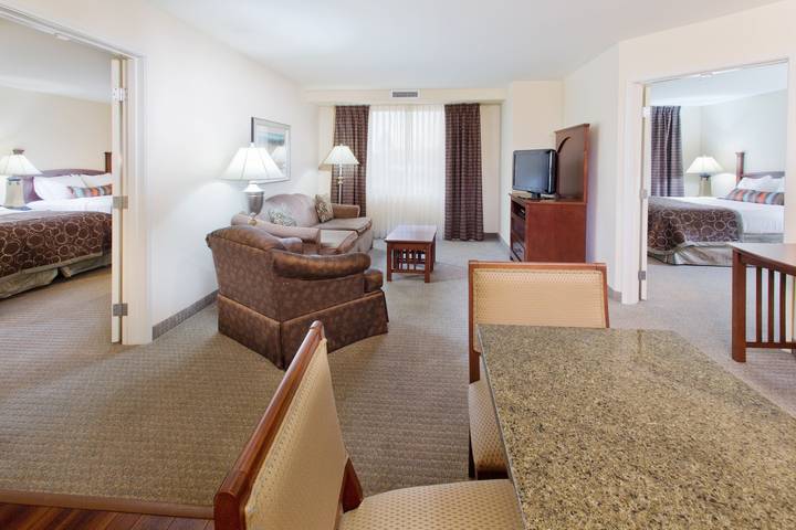 Hotel para 6 personas - 1
