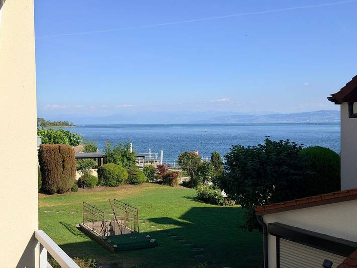 Ferienwohnung für 4 Personen, mit Balkon und Garten sowie Seeblick und Ausblick