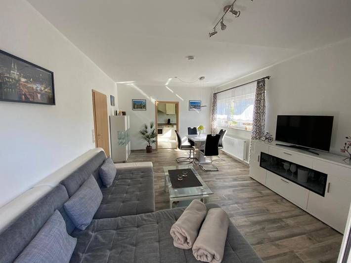 Ferienwohnung für 4 Personen, mit Garten und Ausblick sowie Sauna, mit Haustier in Windecker-Ländchen - 3