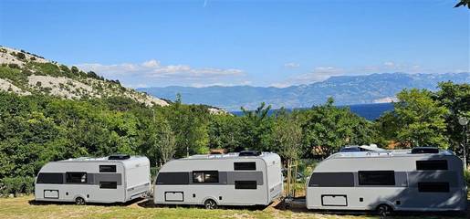Camping für 4 Personen, mit Garten und Terrasse auf Krk