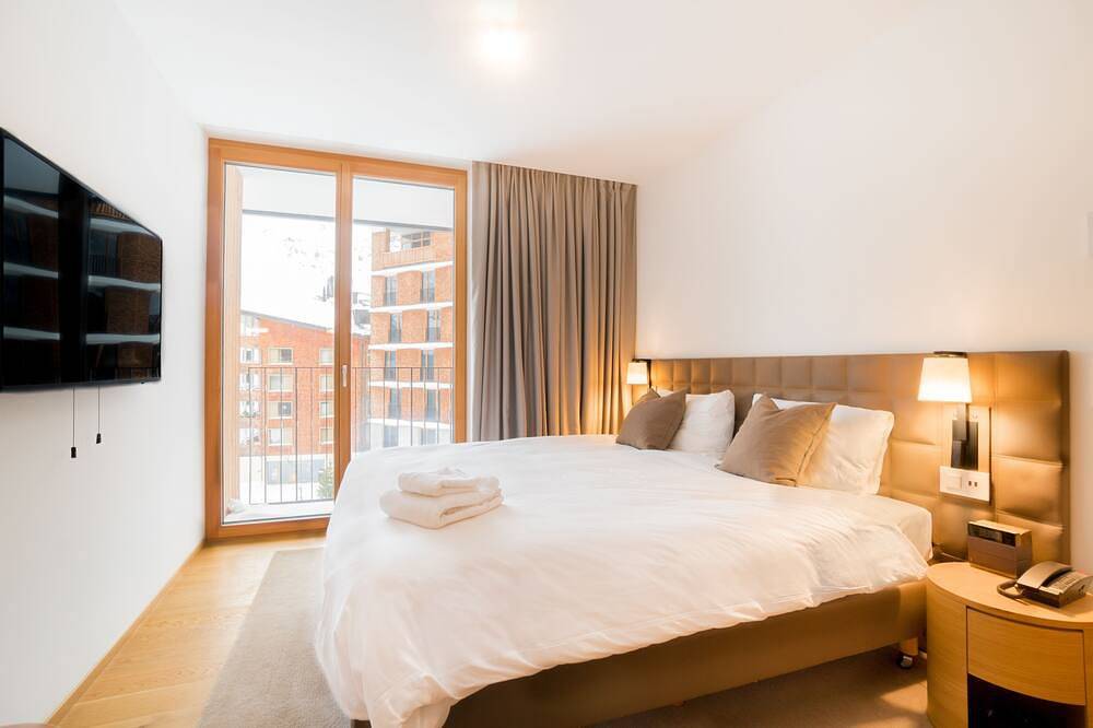 Ganze Wohnung, Gotthard Hotel Apartment, complete 2-bedrooms with hotel facilities in Andermatt, Skiarena Andermatt-Sedrun