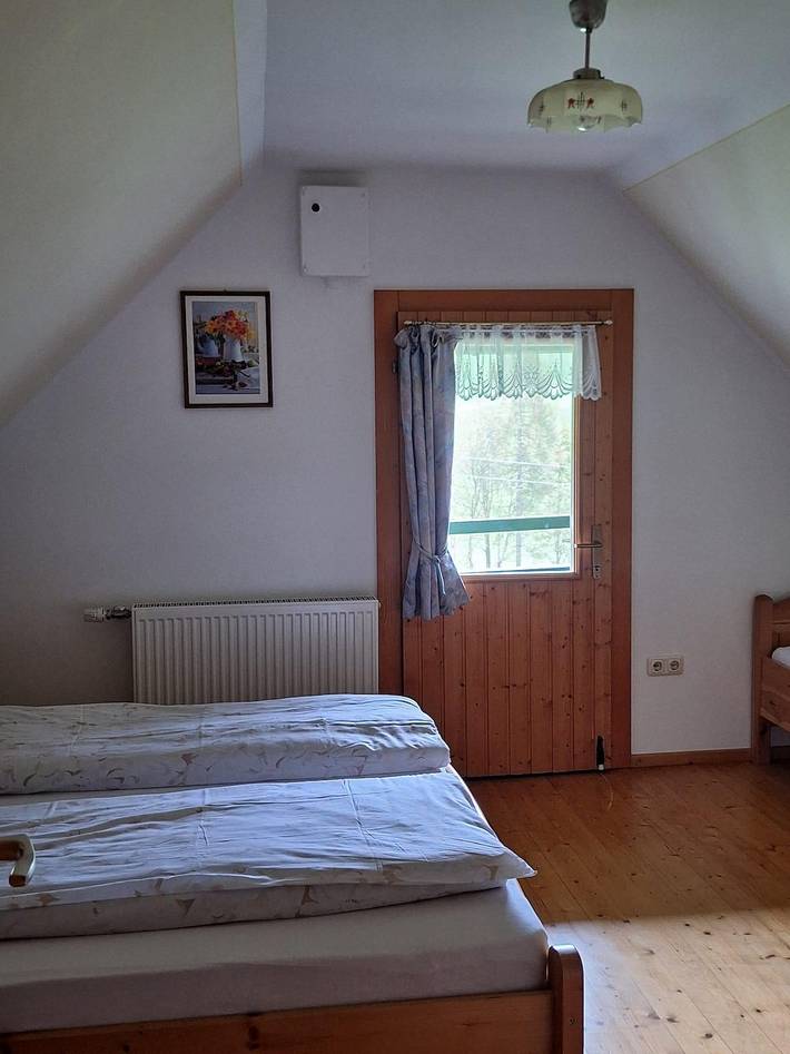 Ferienhaus für 6 Personen, mit Balkon und Terrasse sowie Garten