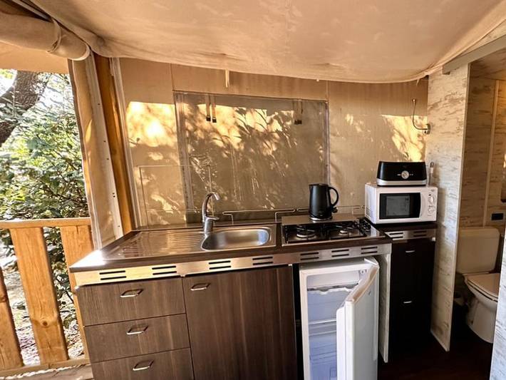 Gîte pour 5 personnes à Saint-Julien-de-Peyrolas - 3