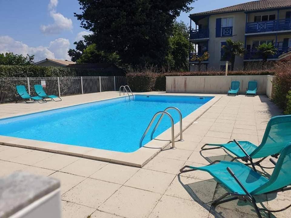 Appartement entier, Domaine Des Pins Sarl Lts Patrimoine in Audenge, Région d'Arcachon