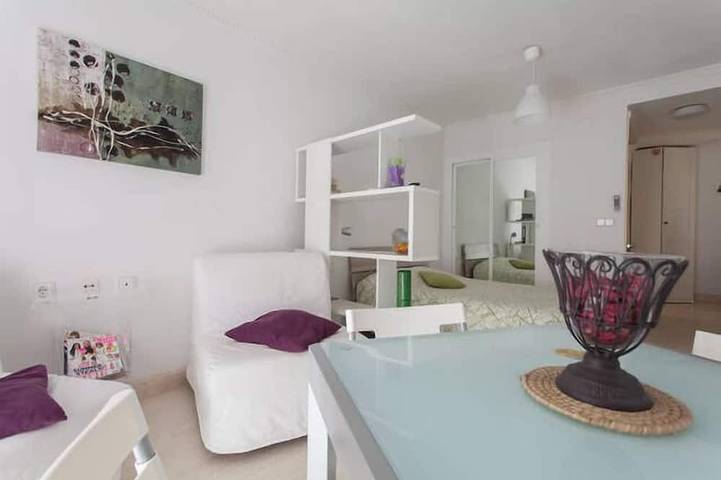 Ganze Wohnung, Study in Alicante Centro Historico 50 m vom Strand entfernt in Alacant, Alicante