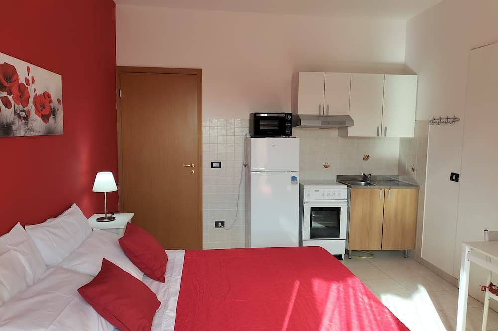 Apartamento entero, Estudio con vista al mar. in Letojanni, Provincia de Messina