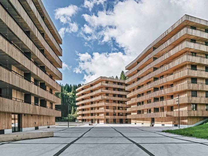 Apartamento de vacaciones para 4 personas, con jardín además de balcón y sauna en Alpes suizos